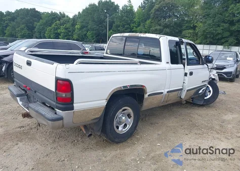 1998 Dodge Ram 1500 St из США, поврежденный, VIN 1B7HC13Y4WJ111610